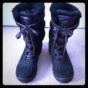 ****SOLD OUT ***Timberland snow boots